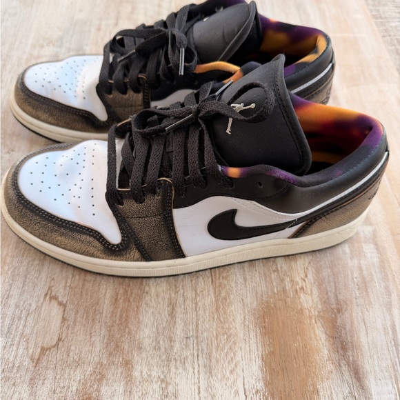 Nike Jordan Black and White Low-Top Sneakers - Picture 6 of 8